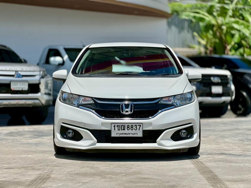 ปี 2020 HONDA JAZZ, 1.5 i-VTEC S โฉม ปี14-ปัจจุบันสีขาว เกียร์ออโต้ เครื่องเบนซิน มือเดียวป้ายแดง 2