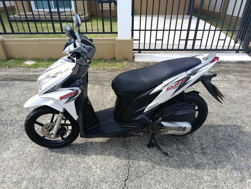 Click 125i 17