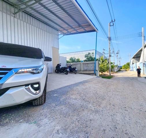 ซ.บางกระดี่ 22-32 หลังคาสูง รง2 ไฟฟ้า 3เฟส ให้เช่าโกดัง 200 ตร.วา. 800 ตร.ม. CJ 7-11 BigC mini ตลาดมิตรมงคล888 1กม. 6