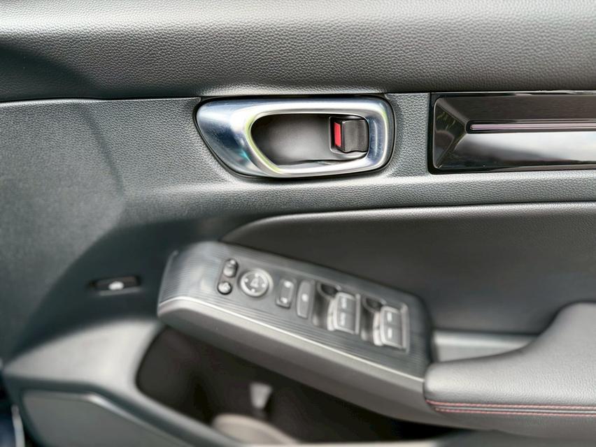Honda civic FE RS Top ปี 2022 สีดำ สวยสุดในรุ่น มือเดียว สภาพป้ายแดง ไมล์ 40,xxx โล เช็คศูนย์ทุกระยะ 17