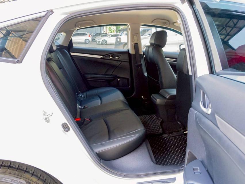 HONDA CIVIC 1.8EL ปีจด2020 เจ้าของเดียว คู่มือ กุญแจสำรองครบ 9