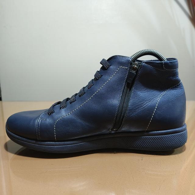 VainerMen's Healthy Genuine Leather Mid Top Shoes with Zipper📏 Size. 41 EUR  ‼️เหมาะสำหรับเท้า 25-26(26.5)cm‼️⭐⭐⭐⭐ Pre-owned Great Condition รูปที่ 5