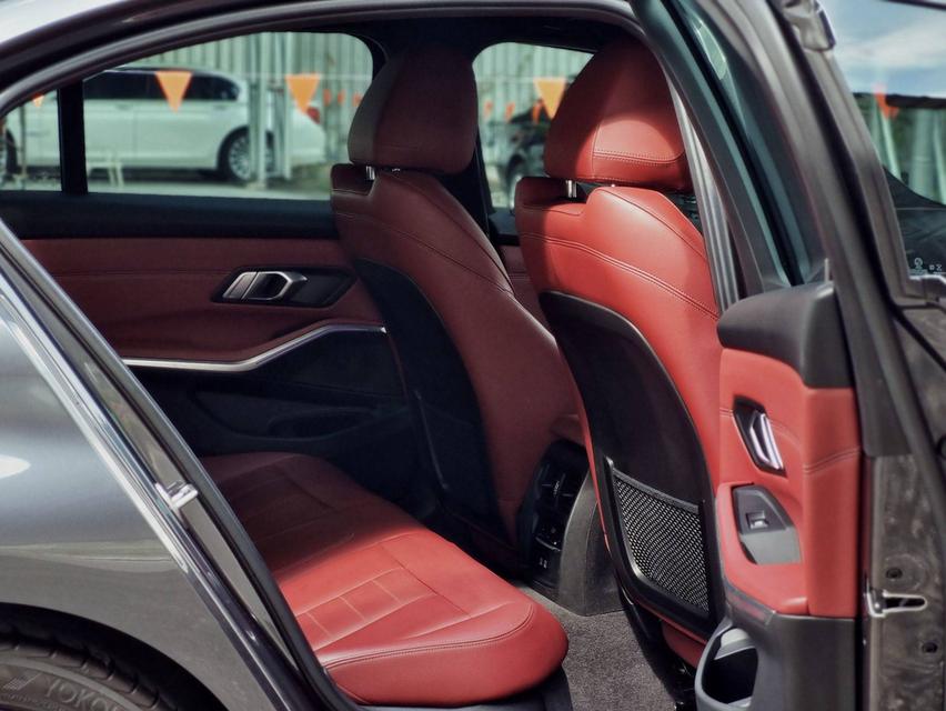 BMW 320d M-Sport ( Pre LCI ) ปี 2022 ไมล์ 92,xxx km. รูปที่ 8