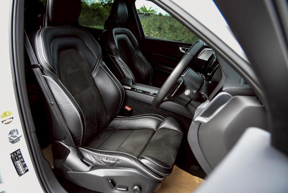 รหัสรถ CBL8457 Volvo XC60 Recharge T8 R-Design AT 2018 11