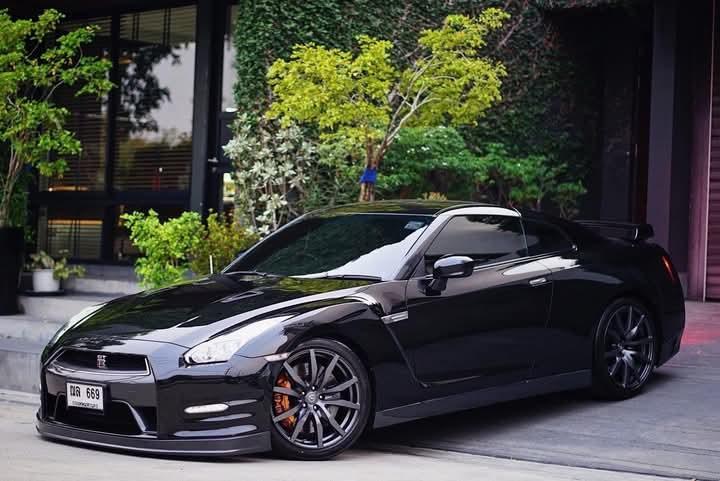 Nissan GT-R ปี 2012 4