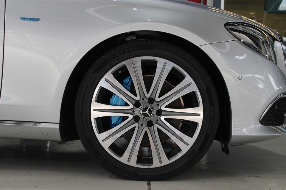 รหัสรถ JRS2097 Mercedes Benz E350e 2.0 2017 Exclusive