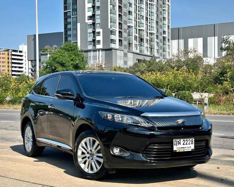 ขายรถคุณภาพดี TOYOTA HARRIER ปี 2014 1