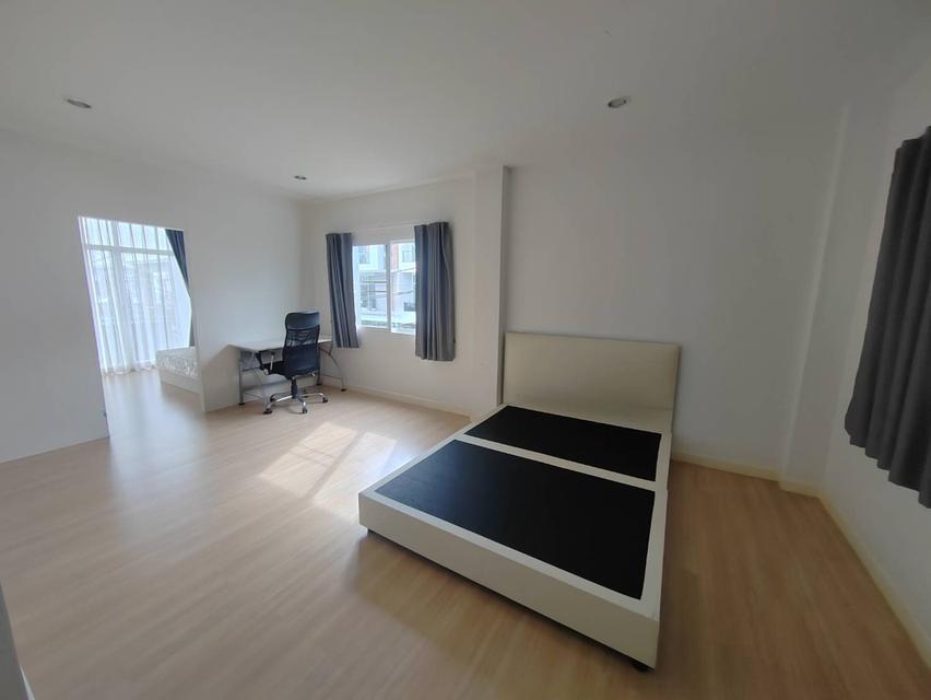 ให้เช่าทาวน์โฮม 3 ชั้น เนอวาน่า คลัสเตอร์ ราษฏร์พัฒนา เขตบึงกุ่ม ใกล้ด่านทับช้าง 3