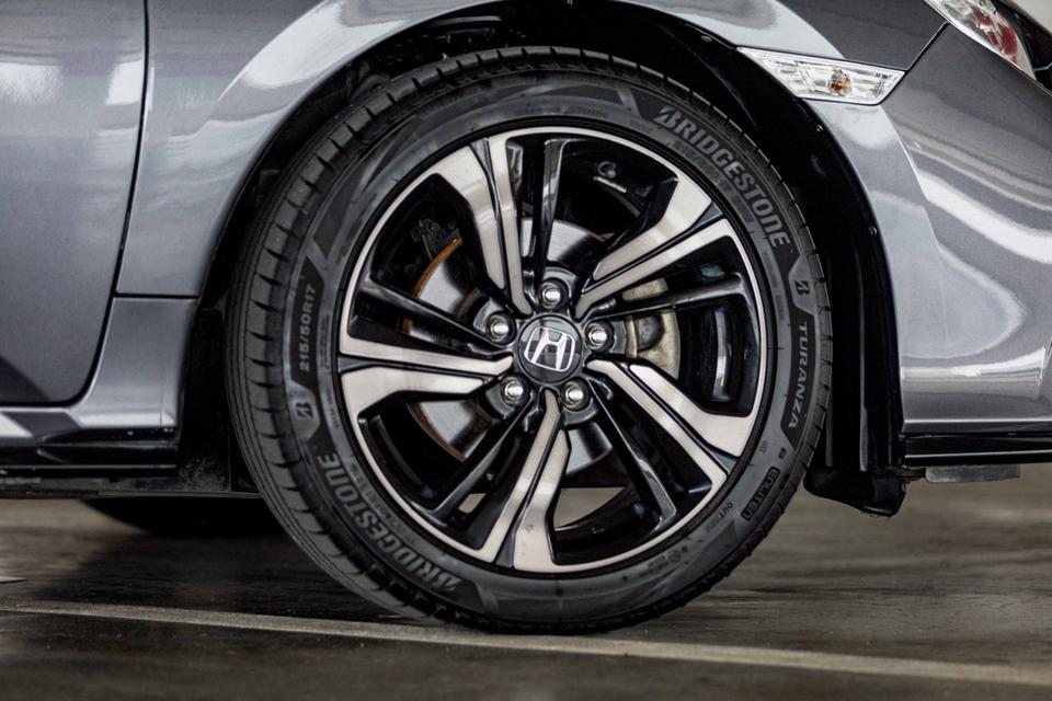 ตัวท็อปขับสนุก Honda Civic FK 1.5 Turbo RS ไมล์แท้ 97 รูปที่ 8