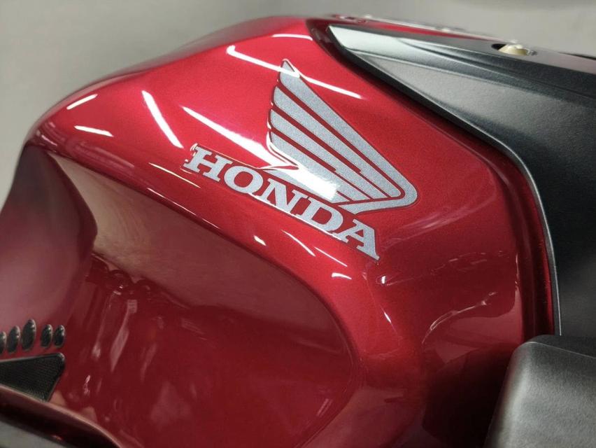 HONDA CB650R ปี 2024 E-Clutch รถมือเดียว สภาพเหมือนรถใหม่ รูปที่ 16