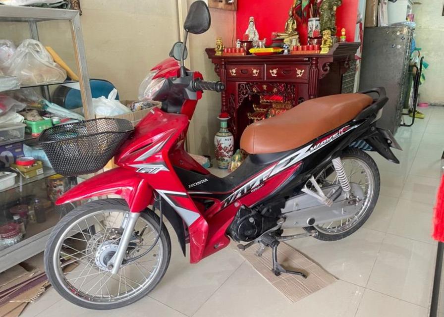 Honda Wave 110i สีแดง 3