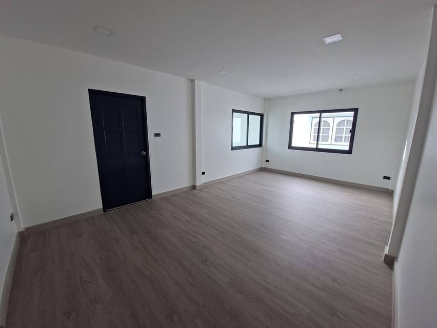 บ้านให้เช่า ซอย วชิรธรรมสาธิต 55 สุขุมวิท 101/1 Renovate ใหม่ พื้นที่เยอะมากๆ 3
