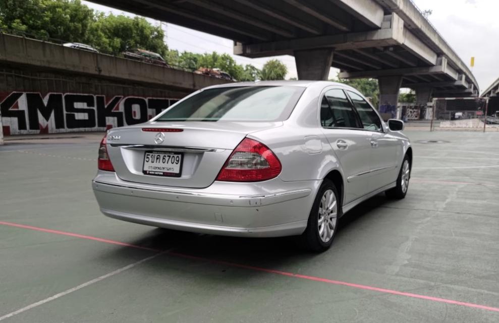 Mercedes Benz E200 NGT W211 ปี 2006 / 2009   4