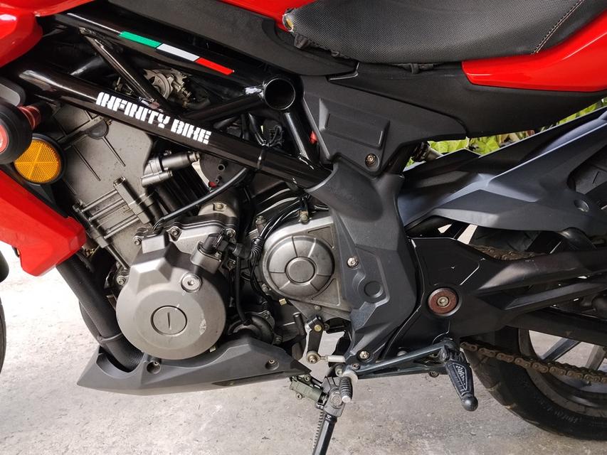 ลดราคา Benelli TNT300 ครับ