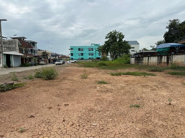 ขายที่ดิน 1ไร่ หน้ากว้าง 80 เมตร ซอยรังสิตนครนายก39 ใกล้ฟิวเจอร์ปาร์ครังสิต แปลงสี่เหลี่ยมผืนผ้า 4