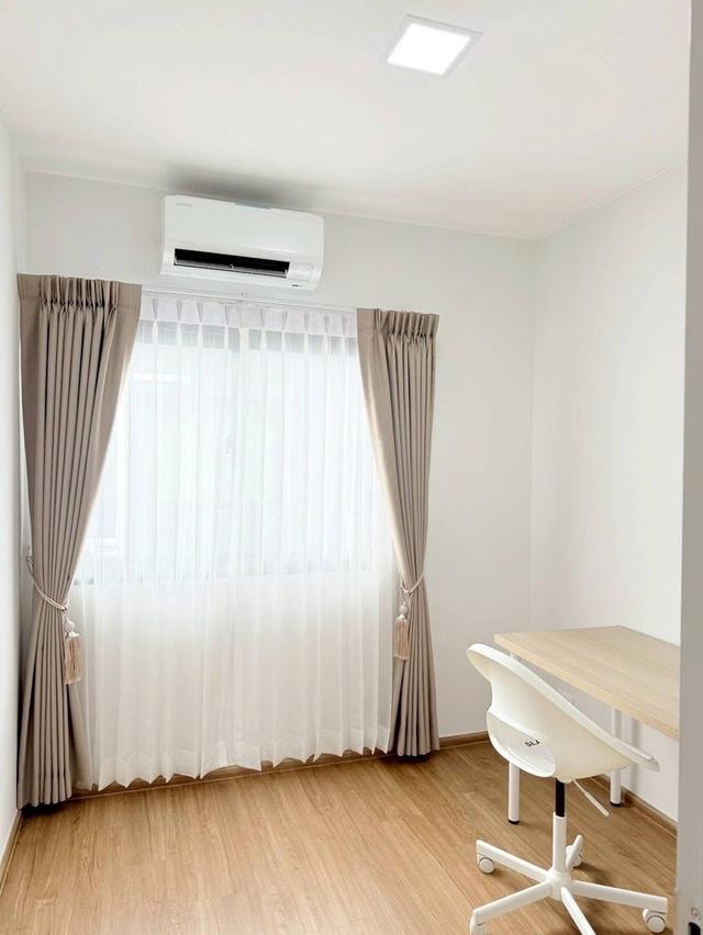 ให้เช่าบ้านบางนา ตกแต่งใหม่ เนื้อที่17.50ตรว. พื้นที่ใช้สอย106ตรม. ขนาด3ห้องนอน 2ห้องน้ำ 2ที่จอดรถ หิ้วกระเป๋าพร้อมอยู่ เลี้ยงสัตว์ได้ รับต่างชาติ 6