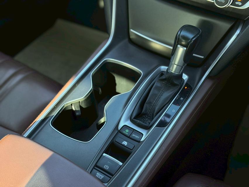 HONDA ACCORD G10   Sedan MY19 Sedan 4dr Hybrid TECH-CVT TOP FWD 2.0 สีดำ   เกียร์ออโต้ ปี 2019 16