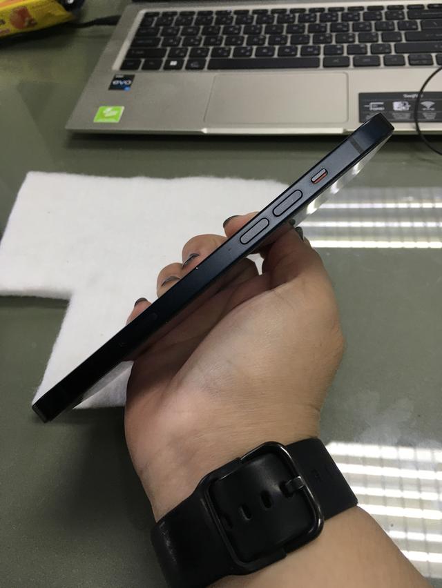 iPhone 14 Plus 128GB (สีดำ Midnight) – สภาพนางฟ้า เจ้าของขายเองค่ะ รายละเอียดตัวเครื่อง: ความจุ: 128 GB สี: ดำ (Midnight) เท่ๆ คลาสสิก สภาพ: สภาพสวยมา รูปที่ 5