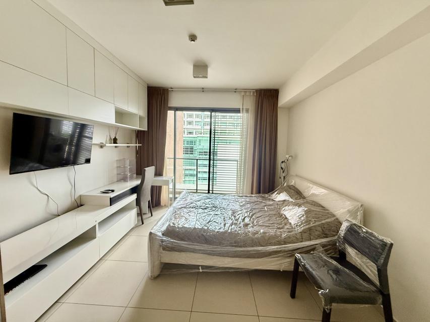 ให้เช่า คอนโด The Lofts เอกมัย 29 ตรม ชั้น 10 ใกล้สถานีรถไฟฟ้า BTS เอกมัย 1