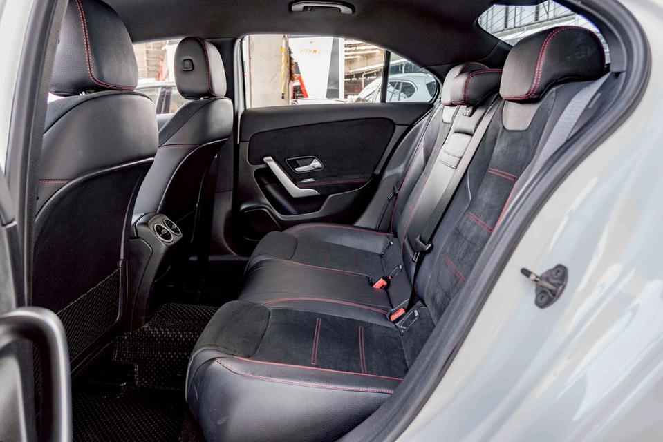 รหัสรถ NP4102 BENZ A200 AMG 2020 15