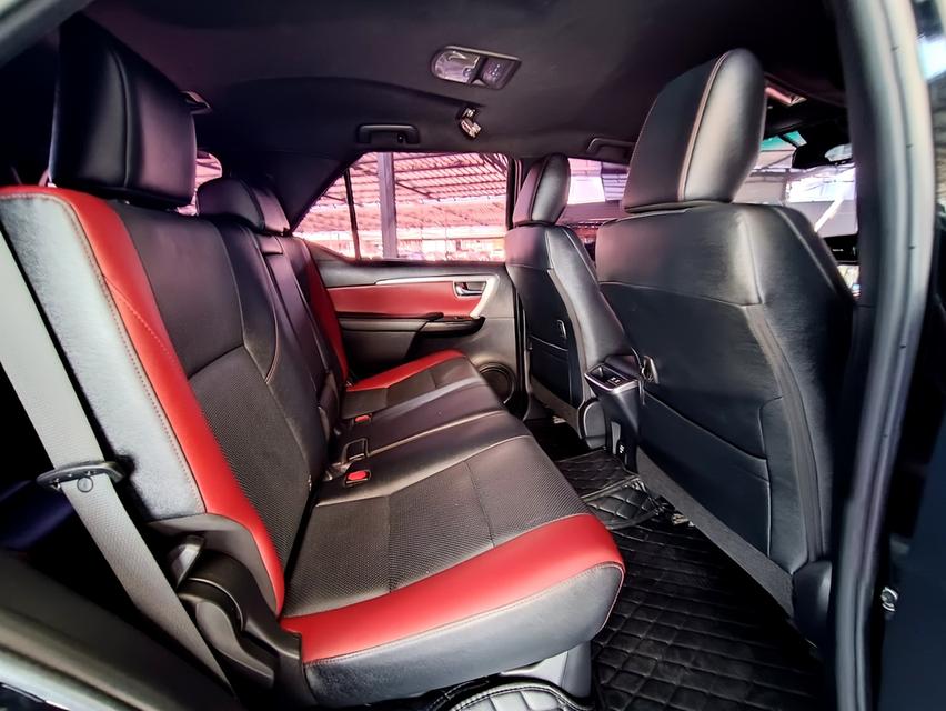 รถยนต์มือสองพร้อมใช้งาน 18