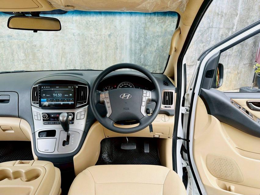 ขาย Hyundai H1 2.5Elite ปี22 7