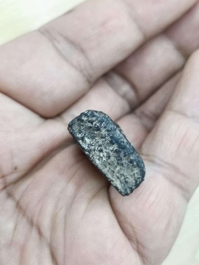 พระนางพญาเนื้อดำเข่าตรง พิษณุโลก พระองค์ดำ หายาก 6