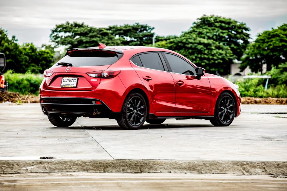 Mazda3 Skyactiv 2.0SP Hatchback ปี 2015 สีแดง  6