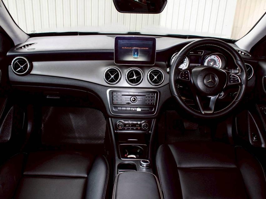 BENZ GLA-CLASS, 200  ปี 2017 โฉม W156 ปี14-20 12