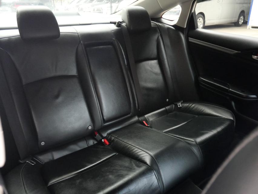 CIVIC FC 1.8 EL ปี2016 บุ๊คเซอร์วิสครบ กุญแจครบสองดอก 14