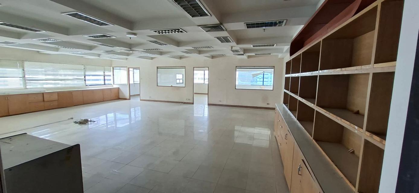 ขายสำนักงาน ตึกซีทีไอ ทาวเวอร์ 341 ตรม. ชั้น12   ใกล้ BTS อโศก MRT สุขุมวิท 6