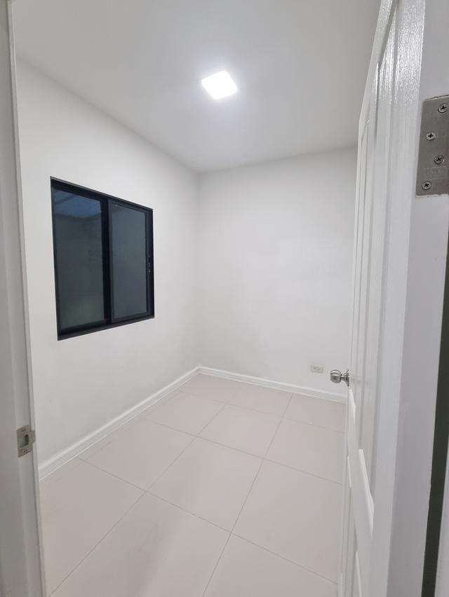 ทาวน์เฮ้าส์ เดอะธามราชพฤกษ์ - สิรินธร 12