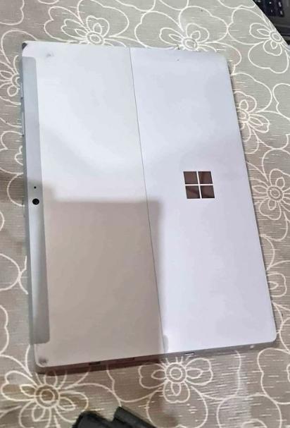 Microsoft Surface 3 1