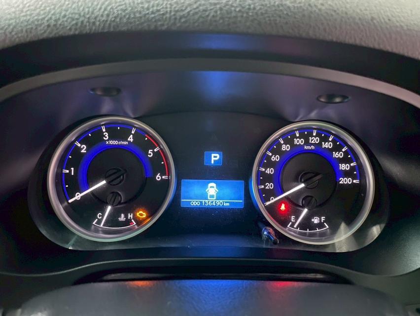 2017 Toyota ออโต้ 9