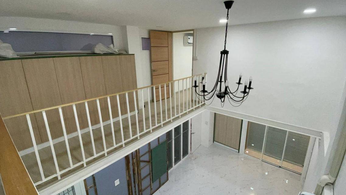 ขายHome Office 3.5 ชั้น ลาดพร้าว 71 ใกล้เลียบด่วน ( โชคชัย 4 แยก 18 ) ถูกสุดในย่านนี้ 3