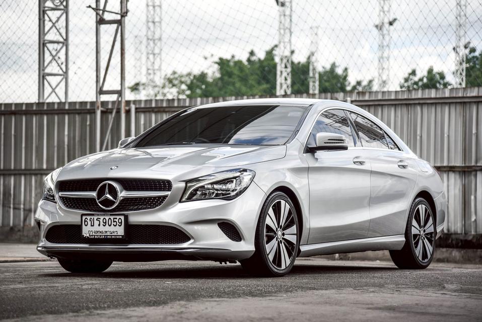 รหัสรถ CBL9059 Mercedes-Benz CLA200 1.6 Urban W117 AT 2017