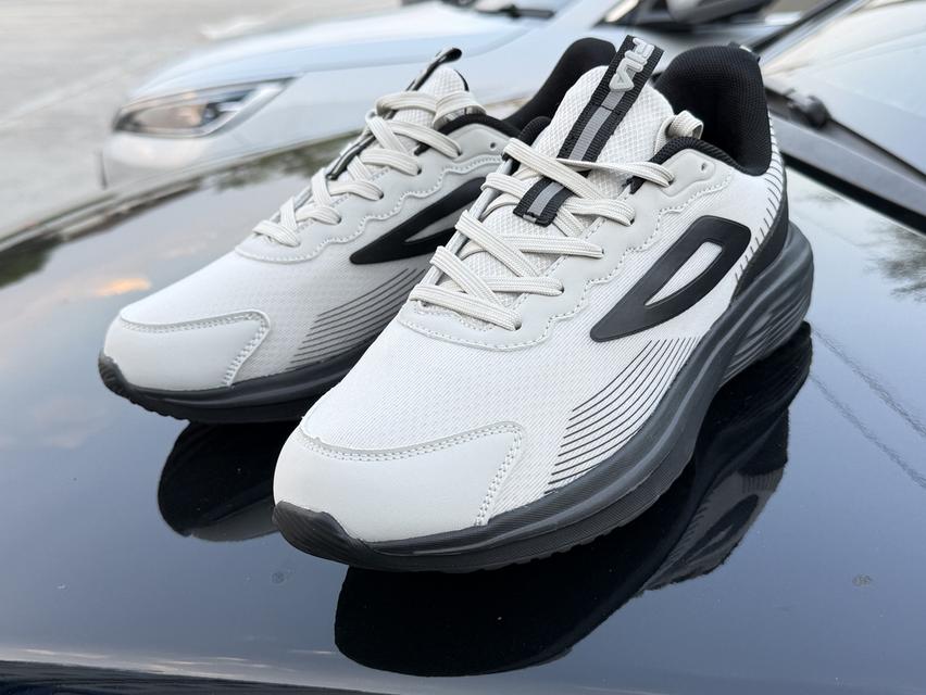 รองเท้ากีฬา Fila เบอร์ 9.5/43/27.5