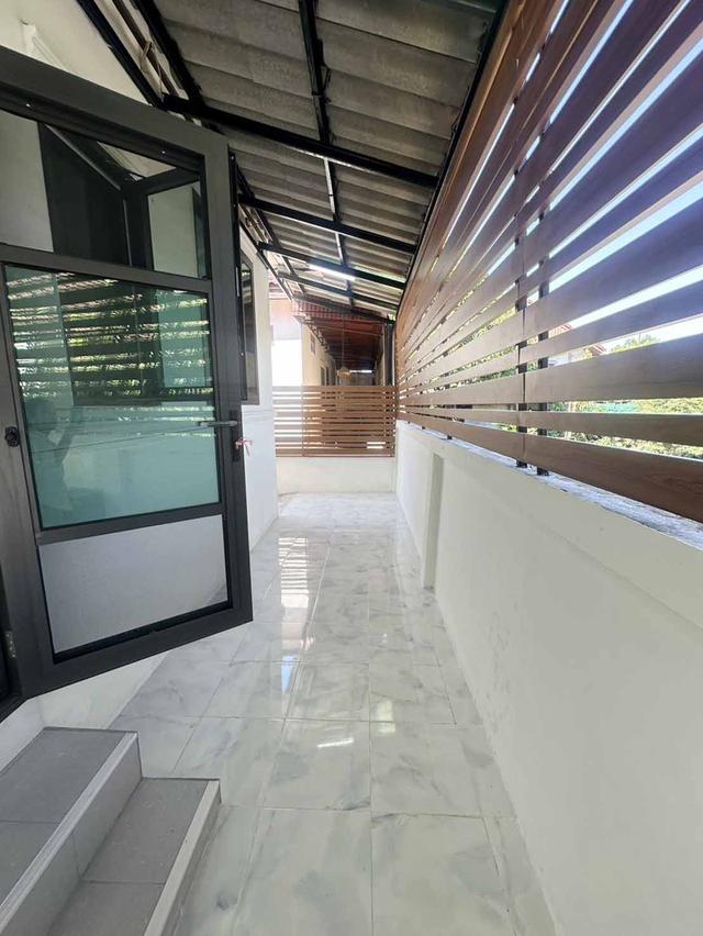 ให้เช่าบ้านเดี่ยว 1 ชั้น  บงกช 5 คลอง 2 ปทุมธานี 54 ตรว.3นอน 2น้ำ 1ครัว จอดรถ 2 คัน Renovate ใหม่  มีเฟอร์และเครื่องใช้ไฟฟ้าครบ แอร์ 3 ตัว 11