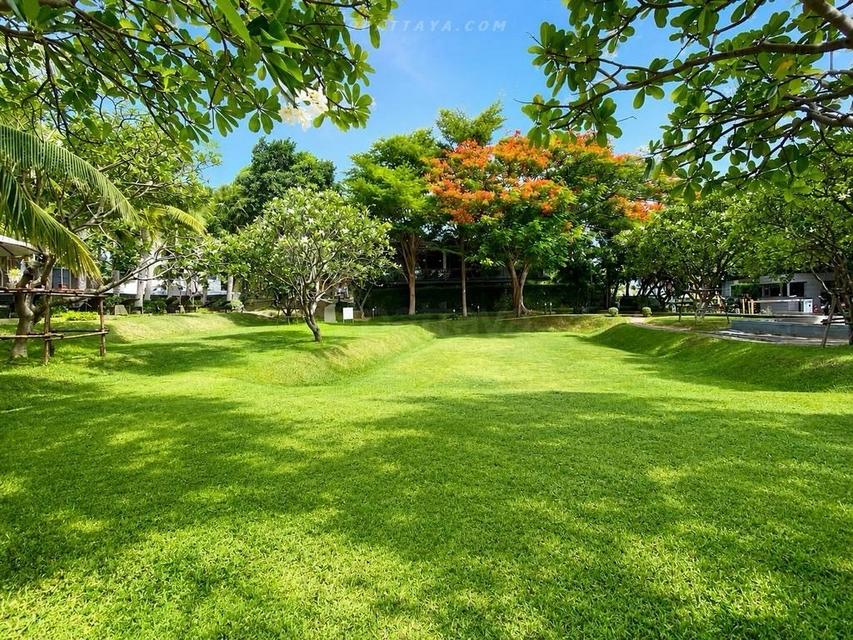 For Sale — Sea View Condo at Unixx South Pattaya, PratumnakBeautiful holiday-style condo for sale at Unixx South Pattaya, located in the Pratumnak 18