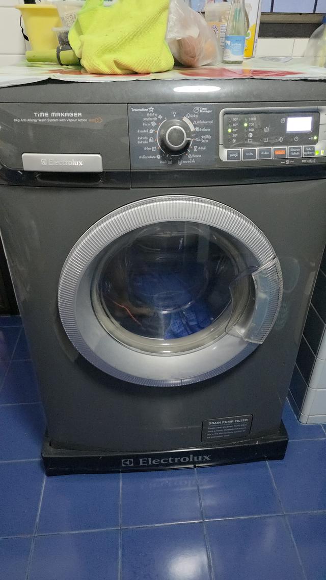 เครื่องซักผ้าฝาหน้า electroluxe