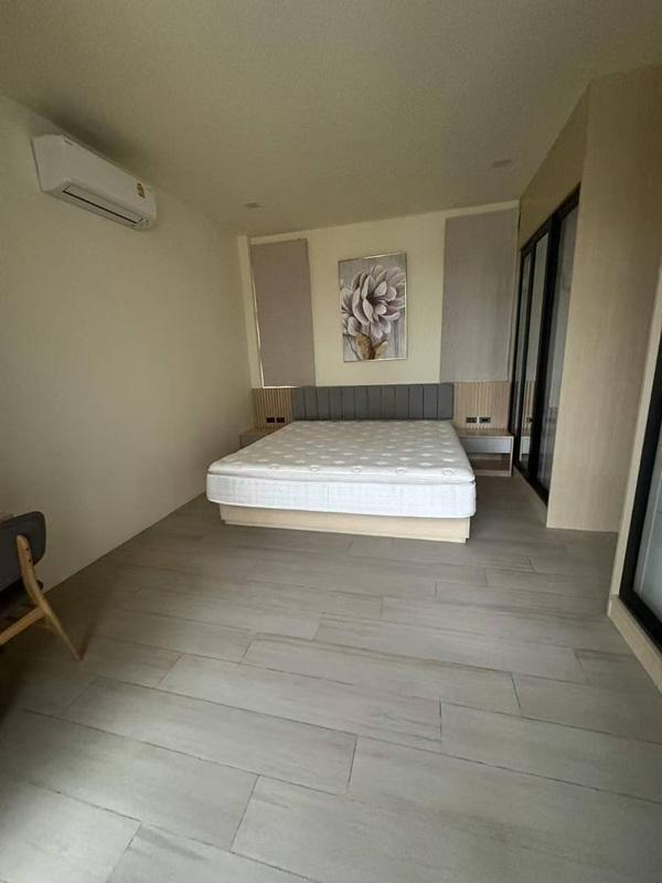 Luxury villa with a private swimming pool for sale in Phuket City. Conveniently 13