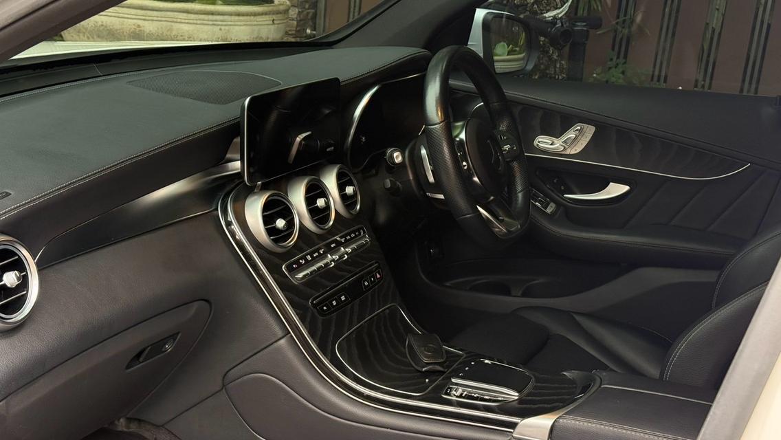 BENZ GLC220d AMG Dynamic ปี 2022 รถมือเดียว ดีเซลตัวท็อป AMG รถสวย ออปชันแน่น SUV หรู ขับดี ประหยัด ใช้งานได้ยาวๆ รูปที่ 18
