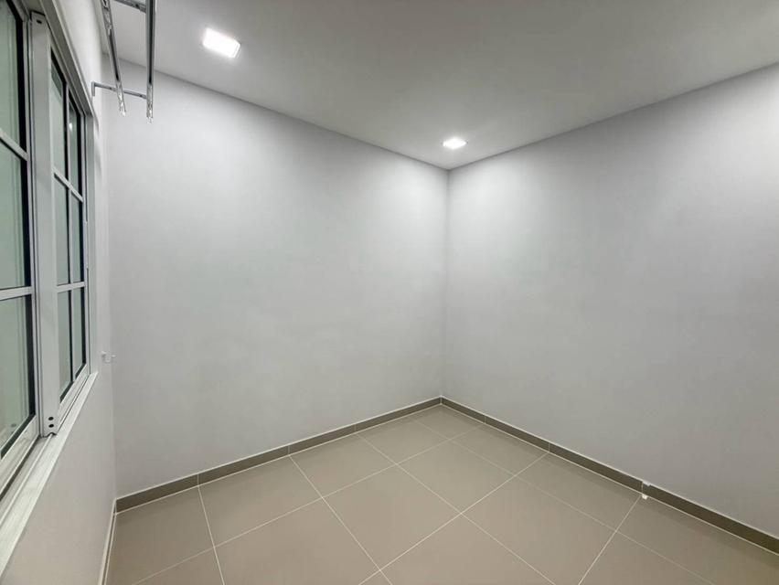 บ้านเข้าใหม่ 4 ห้องนอน ทำเลหทัยราษฎร์  21.7 ตร.ว. 13