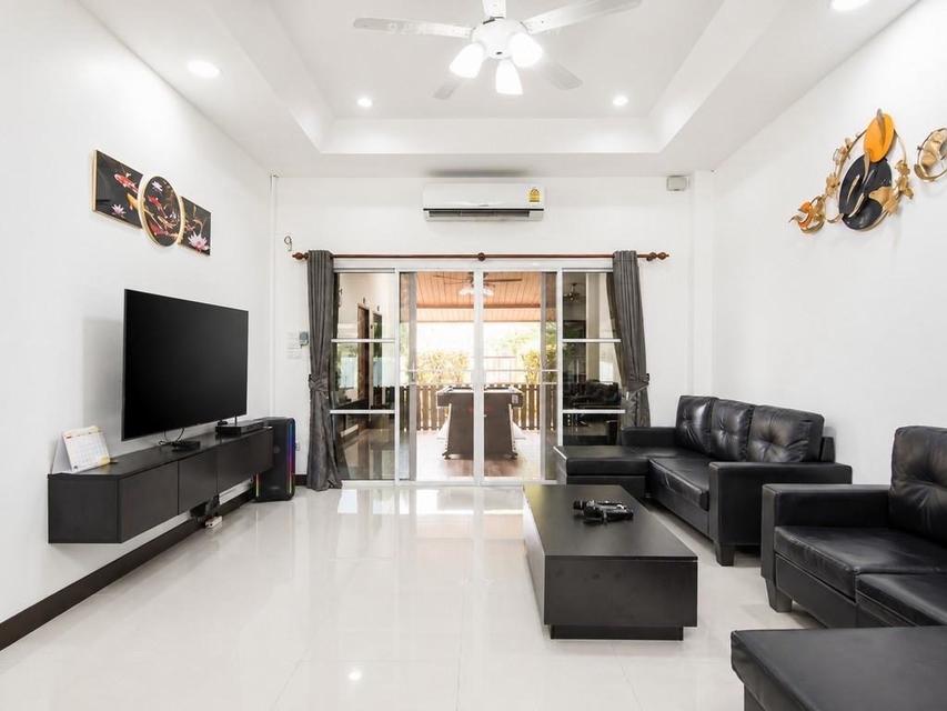 For Rent — Resort-Style Pool Villa at Middle House Pool Villa, Central Pattaya 160sqw 640sqm 6bedrooms 7bathrooms total 3 houses 14