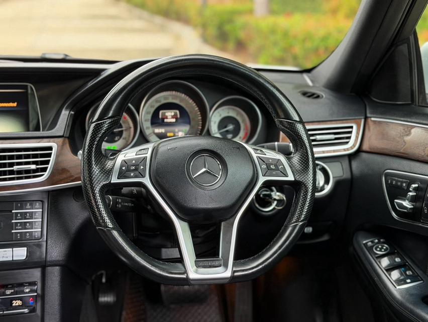 Benz E200 Edition E W212 Facelift ปี 2016 เจ้าของเดียว ใช้งานน้อย เบนซินล้วน หายาก รูปที่ 11