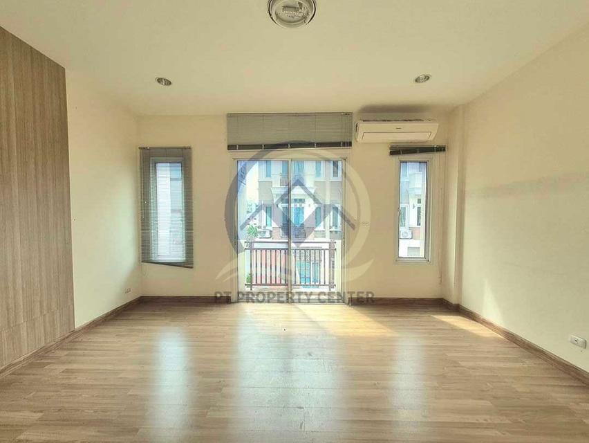 ขาย+เช่า หมู่บ้านพรีเมี่ยมเพลส1 เอกมัย-รามอินทรา ถนนสุคนธสวัสดิ์ 18