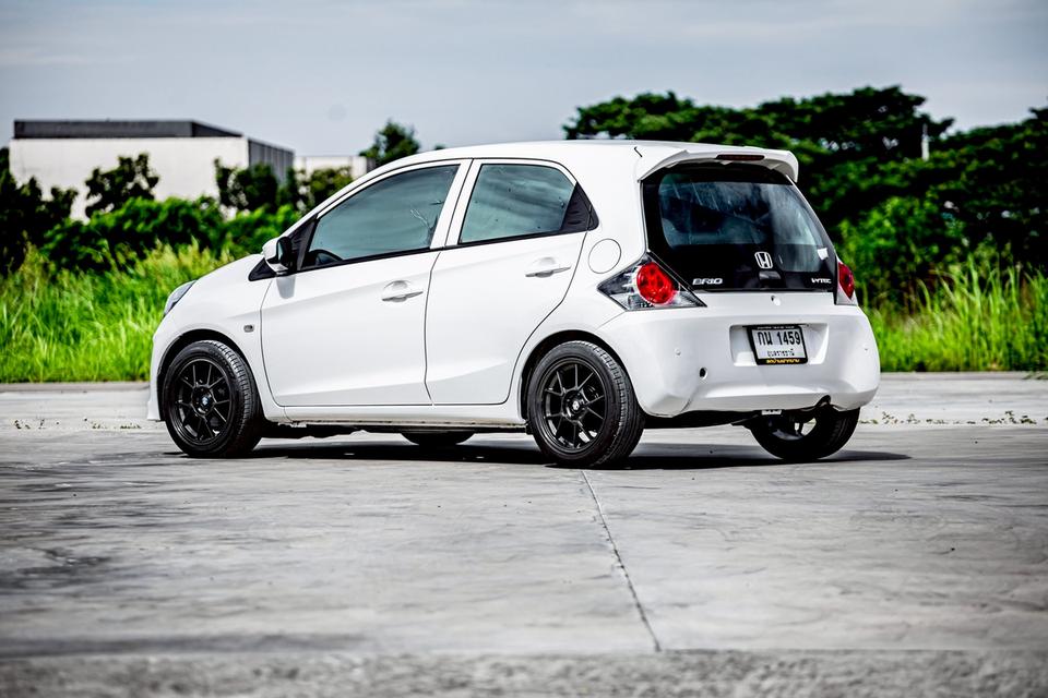 Honda Brio 1.2V ท๊อปสุด ปี 2012 เกียร์ออโต้ สีขาว กระจกไฟฟ้า 9