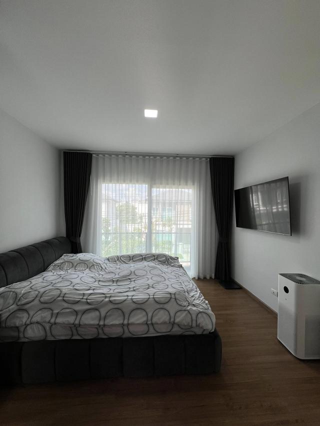 ขายบ้านแฝด Pleno Town สุขุมวิท–เทพารักษ์ อายุเพียง2ปี สภาพใหม่พร้อมอยู่ แต่งครบ 20