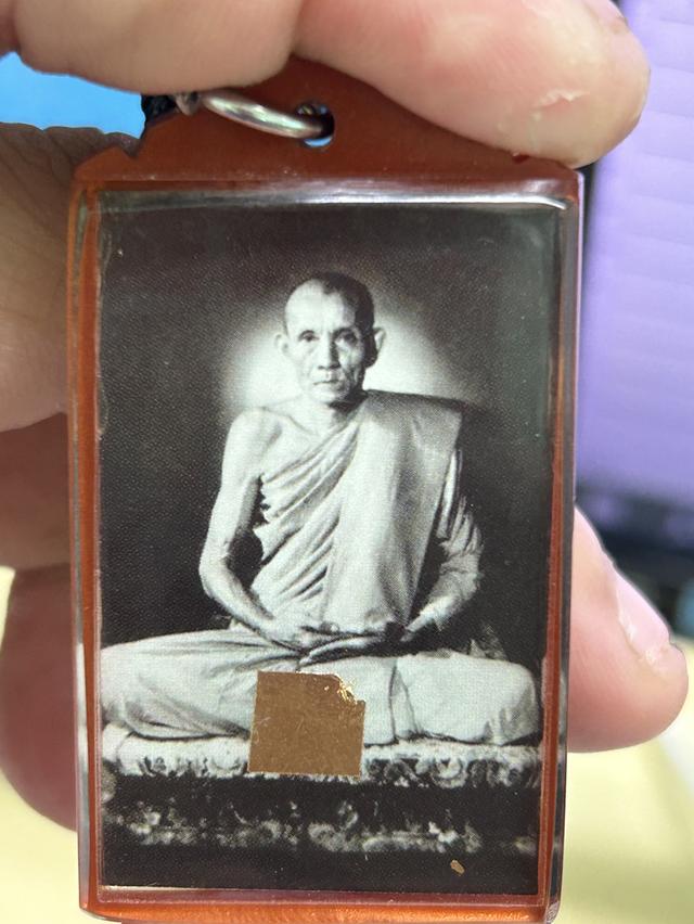 รูปถ่ายหลวงพ่อกวยปี58ลายน้ำดอกทานตะวัน รูปที่ 4