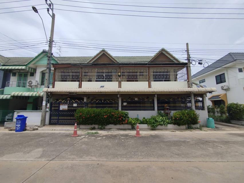 ขายทาวน์เฮ้าส์ หมู่บ้านสุชา ทำเล : บางบัวทอง - สุพรรณ 340